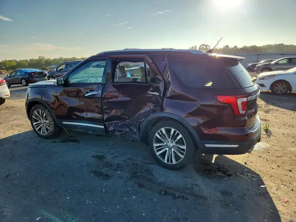 1FM5K8HT3JGB29948 — 2018 Ford Explorer, фото 2 с аукциона Copart, Боковая часть