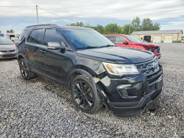 1FM5K8D83JGB05330 — 2018 Ford Explorer, фото 4 с аукциона Copart, Передняя часть