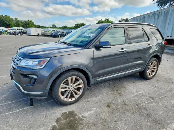 1FM5K7F80JGB85418 — 2018 Ford Explorer, Задняя часть (Rear End), фото до ремонта