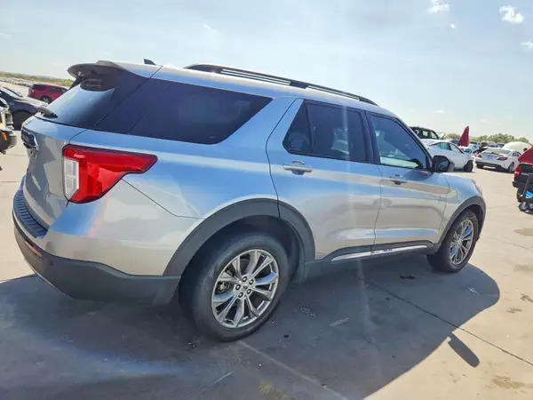 1FMSK7DH8MGC09829 — 2021 Ford Explorer, фото 3 с аукциона Copart 05.10.2026, Передняя часть