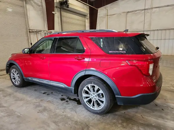 1FMSK8DH8MGC34039 — 2021 Ford Explorer, фото 2 с аукциона Copart, Передняя часть