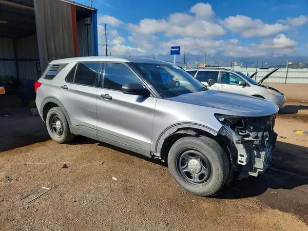 1FM5K8AB2MGA42371 — 2021 Ford Explorer, фото 4 с аукциона Copart, Передняя часть