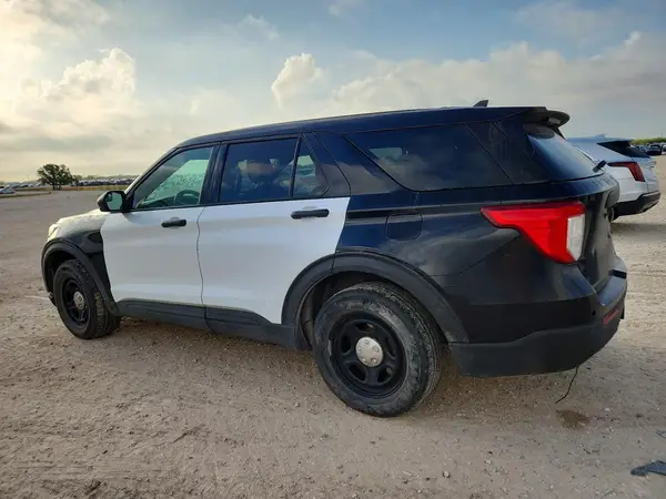 1FM5K8AB2MGC33112 — 2021 Ford Explorer, фото 2 с аукциона Copart, Естественный износ