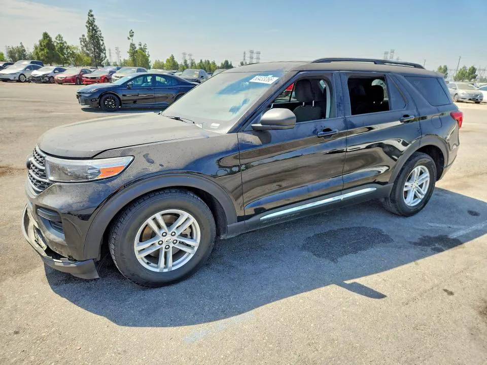 2022 Ford Explorer VIN 1FMSK7DH9NGA60493 фото 1