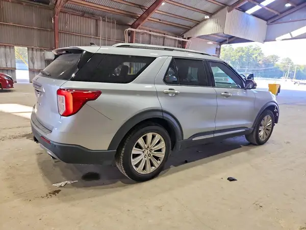 1FMSK7FH6NGA46886 — 2022 Ford Explorer, фото 3 с аукциона Copart 02.10.2026, Повреждения со всех сторон