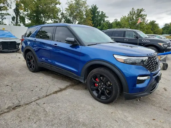 1FM5K8GCXNGC29388 — 2022 Ford Explorer, фото 4 с аукциона Copart, Ремонт не принят