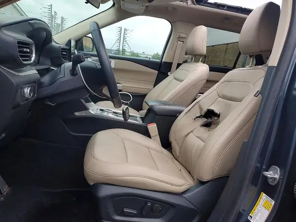 1FMSK7DHXNGA90229 — 2022 Ford Explorer, фото 7 с аукциона Copart, Подтопление