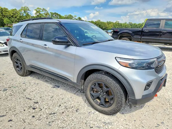 1FMSK8JH9NGC30961 — 2022 Ford Explorer, фото 4 с аукциона Copart, Задняя часть