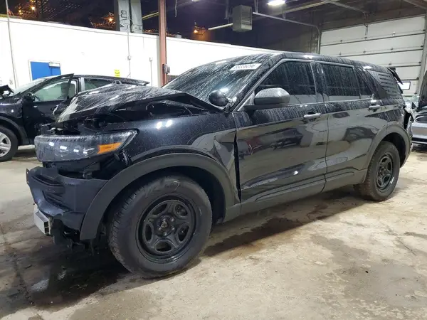 1FM5K8AB8NGA27312 — 2022 Ford Explorer, Задняя часть (Rear End), фото до ремонта