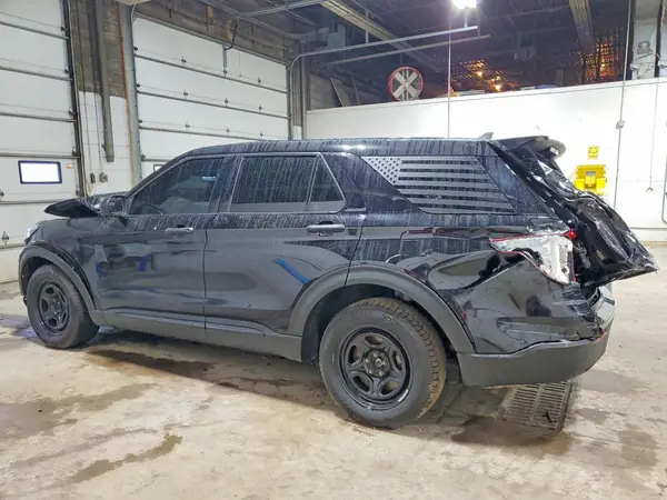 1FM5K8AB8NGA27312 — 2022 Ford Explorer, фото 2 с аукциона Copart 08.10.2026, Задняя часть
