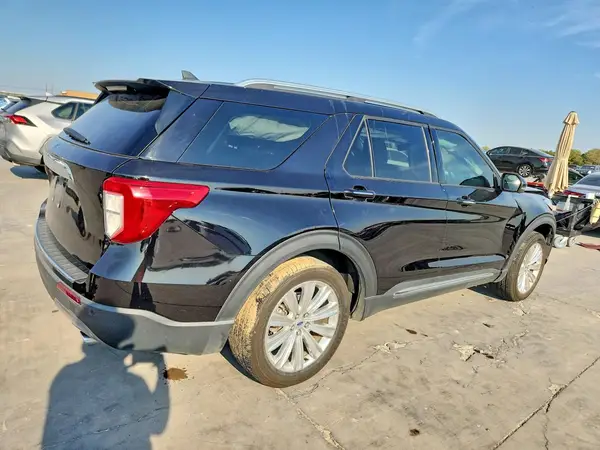 1FMSK7FH3NGA64374 — 2022 Ford Explorer, фото 3 с аукциона Copart, Передняя часть