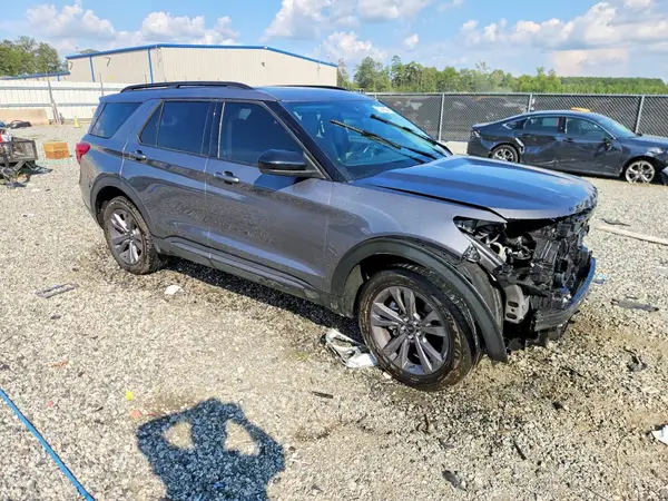 1FMSK8DH8NGA47983 — 2022 Ford Explorer, фото 4 с аукциона Copart, Передняя часть