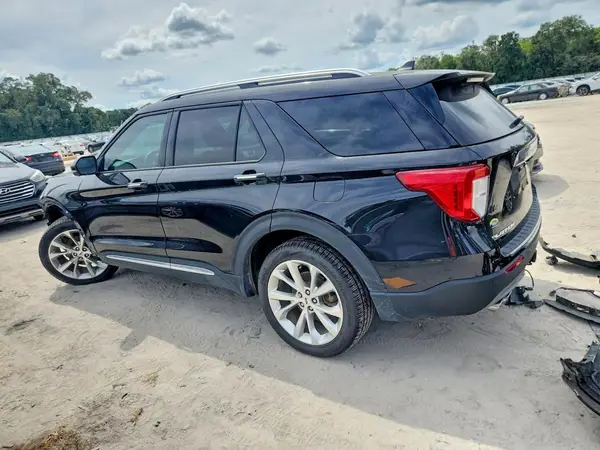 1FM5K8HC2PGA52398 — 2023 Ford Explorer, фото 2 с аукциона Copart, Передняя часть
