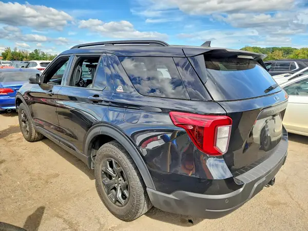 1FMSK8JH5PGA64456 — 2023 Ford Explorer, фото 2 с аукциона Copart, Передняя часть