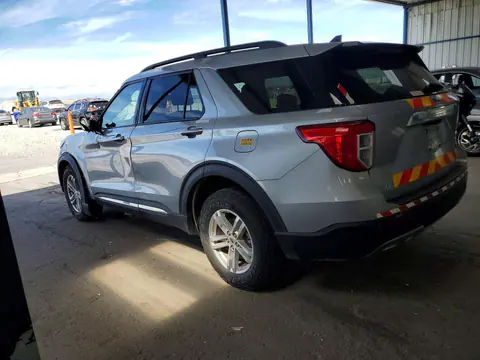 2023 Ford Explorer VIN 1FMSK8DH2PGB74067 фото 2