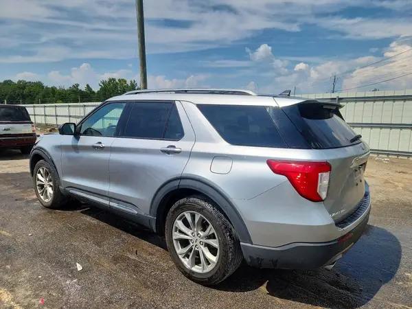 1FMSK7FH6PGA56109 — 2023 Ford Explorer, фото 2 с аукциона Copart, Передняя часть