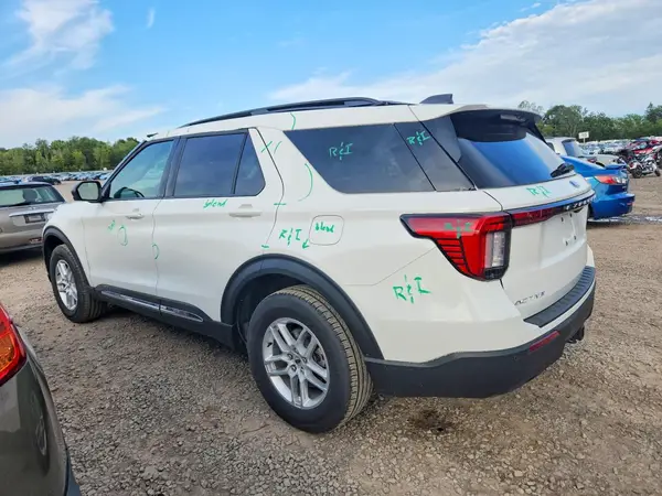 1FMUK8DH1SGB90939 — 2025 Ford Explorer, фото 2 с аукциона Copart, Крыша