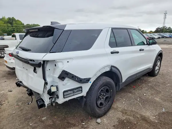 1FM5K8AB4SGB92530 — 2025 Ford Explorer, фото 3 с аукциона Copart, Задняя часть