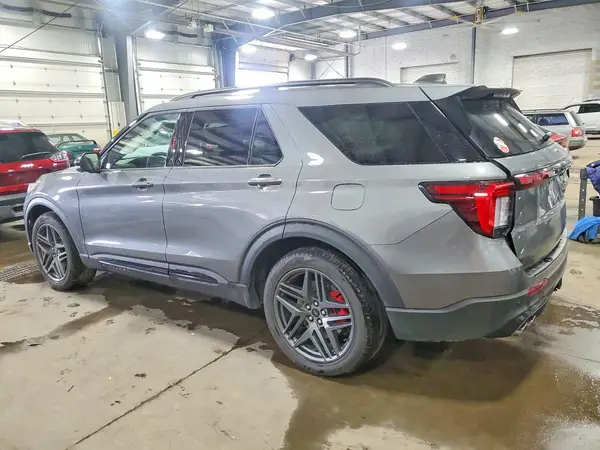 1FMWK8GC8SGB69000 — 2025 Ford Explorer, фото 2 с аукциона Copart, Задняя часть