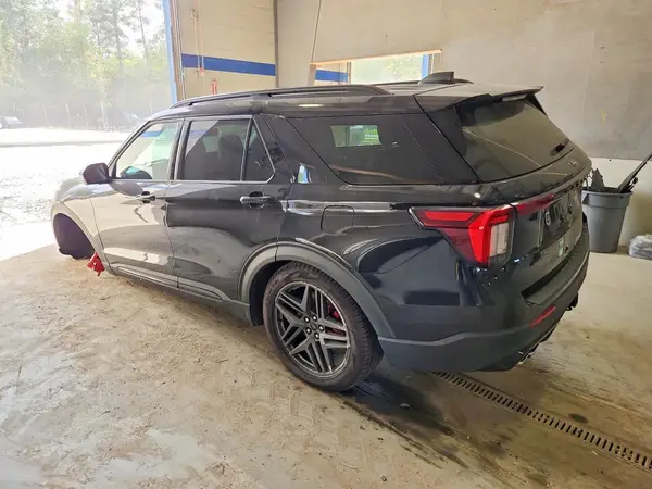 1FMWK8GC2SGC54382 — 2025 Ford Explorer, фото 2 с аукциона Copart, Передняя часть