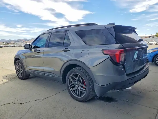 1FMUK8KH3SGC18579 — 2025 Ford Explorer, фото 2 с аукциона Copart, Задняя часть