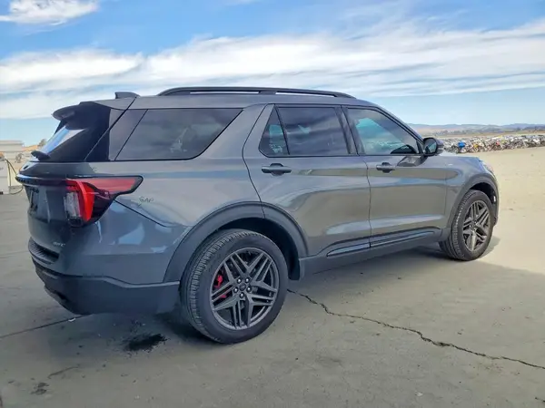 1FMUK8KH3SGC18579 — 2025 Ford Explorer, фото 3 с аукциона Copart, Задняя часть