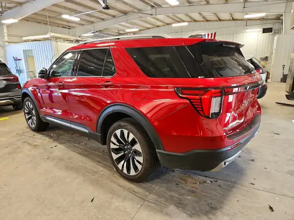 1FMUK8HH7TGB62736 — 2026 Ford Explorer, фото 2 с аукциона Copart, Задняя часть