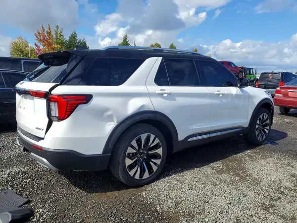 1FMUK8HH3TGB45626 — 2026 Ford Explorer, фото 3 с аукциона Copart, Задняя часть