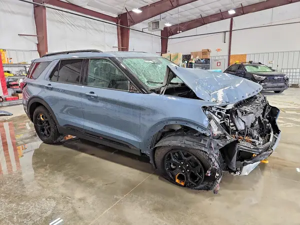 1FMWK8JC2TGB63820 — 2026 Ford Explorer, фото 4 с аукциона Copart, Передняя часть