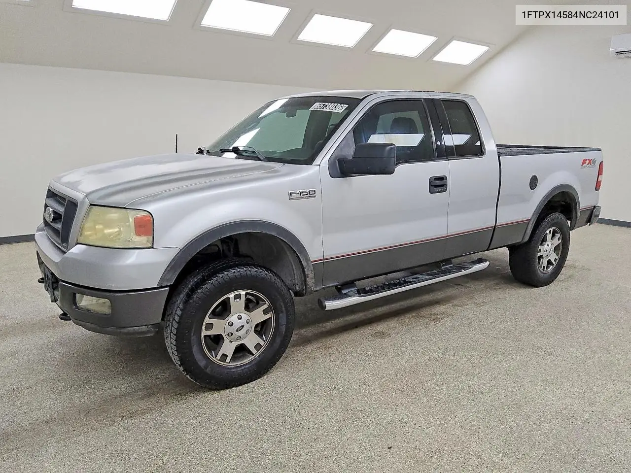 2004 Ford F150 VIN 1FTPX14584NC24101 фото 1
