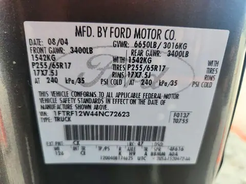 1FTRF12W44NC72623 — 2004 Ford F-150, Мелкие вмятины и царапины, фото до ремонта