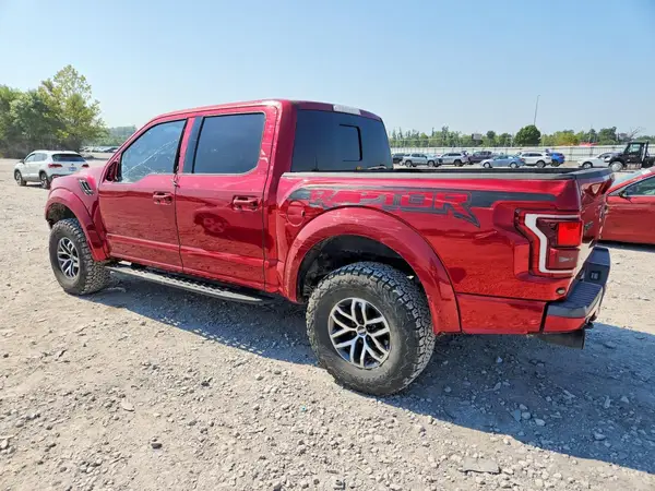 1FTFW1RG7HFB66992 — 2017 Ford F-150, фото 2 с аукциона Copart 12.10.2026, Боковая часть