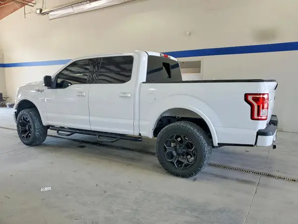 1FTEW1EF2HKC70225 — 2017 Ford F-150, фото 2 с аукциона Copart, Передняя часть