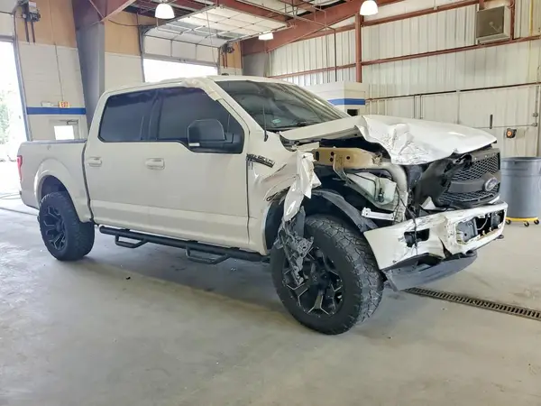 1FTEW1EF2HKC70225 — 2017 Ford F-150, фото 4 с аукциона Copart, Передняя часть