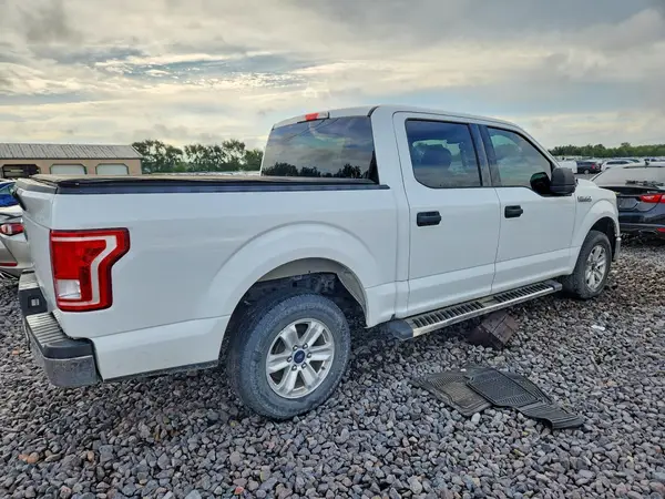 1FTEW1CF2HFB34642 — 2017 Ford F-150, фото 3 с аукциона Copart, Подтопление
