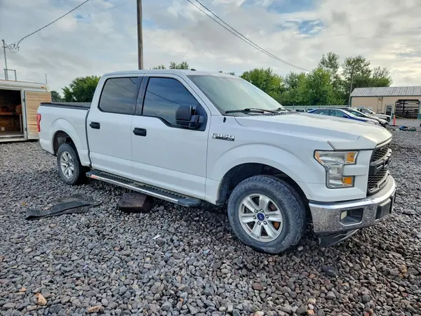 1FTEW1CF2HFB34642 — 2017 Ford F-150, фото 4 с аукциона Copart, Подтопление