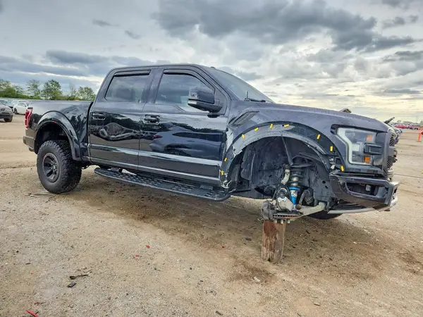1FTFW1RG7HFA80436 — 2017 Ford F-150, фото 4 с аукциона Copart, Боковая часть