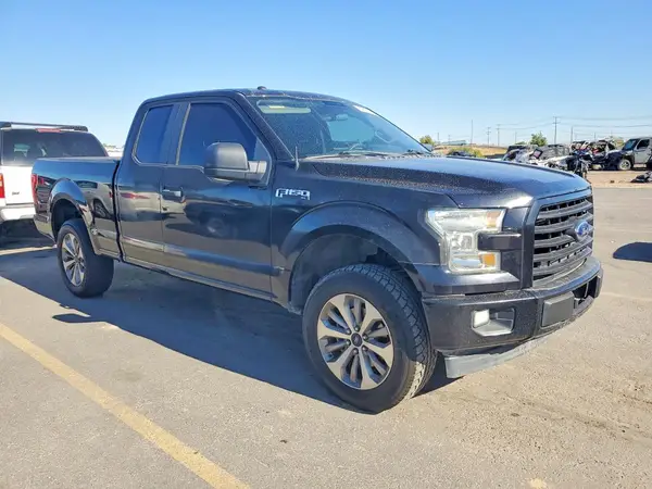 1FTEX1CP6HKC64291 — 2017 Ford F-150, фото 4 с аукциона Copart, Боковая часть