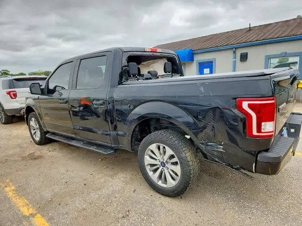 1FTEW1EF0HKE36824 — 2017 Ford F-150, фото 2 с аукциона Copart, Боковая часть