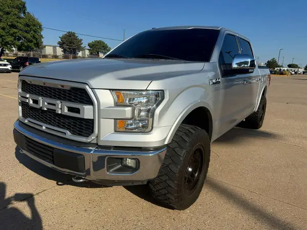 1FTEW1EF7HKD31455 — 2017 Ford F-150, фото 2 с аукциона Copart 02.10.2026, Мелкие вмятины и царапины