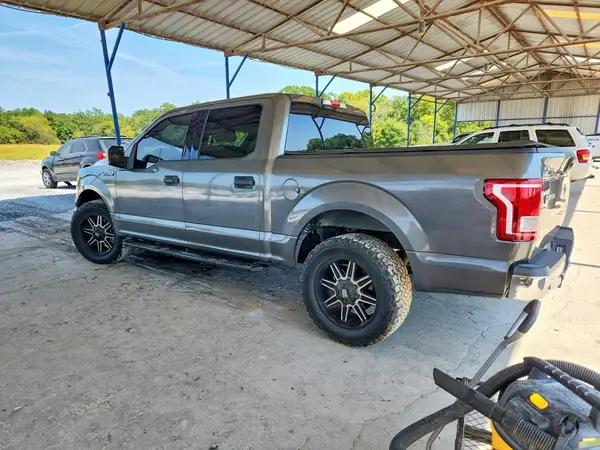 1FTEW1CPXHKD12247 — 2017 Ford F-150, фото 2 с аукциона Copart, Боковая часть