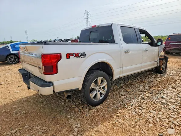 1FTFW1E14JFD93564 — 2018 Ford F-150, фото 3 с аукциона Copart 28.09.2026, Пожар двигателя