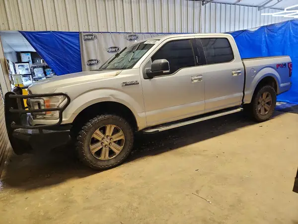 1FTEW1E52JFE37527 — 2018 Ford F-150, Пожар двигателя (Burn - Engine), фото до ремонта