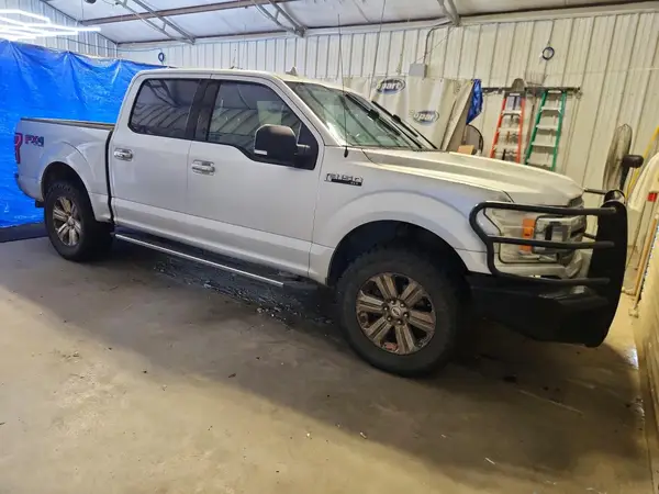 1FTEW1E52JFE37527 — 2018 Ford F-150, фото 4 с аукциона Copart 29.09.2026, Пожар двигателя