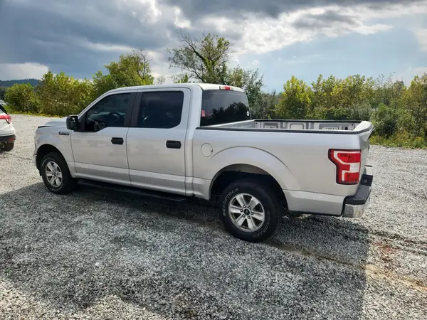 1FTEW1CG1JFA72617 — 2018 Ford F-150, фото 2 с аукциона Copart, Передняя часть
