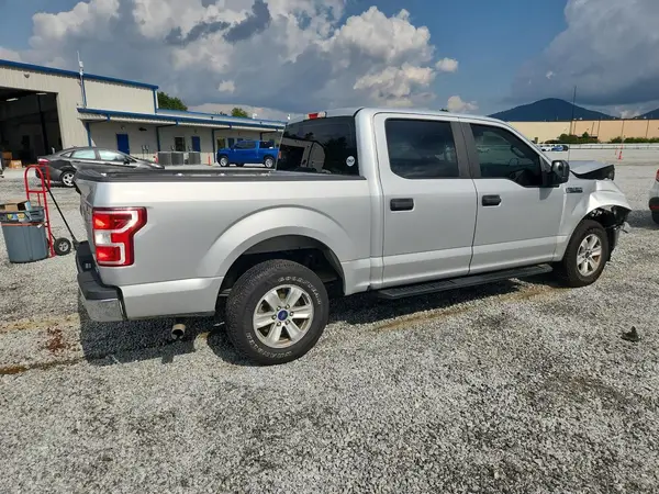 1FTEW1CG1JFA72617 — 2018 Ford F-150, фото 3 с аукциона Copart, Передняя часть