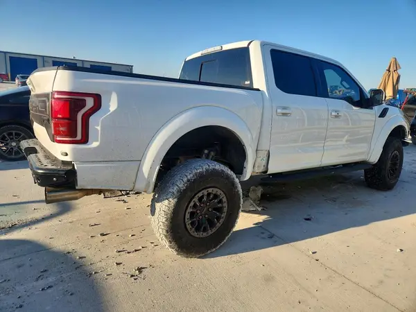 1FTFW1RG7JFC37596 — 2018 Ford F-150, фото 3 с аукциона Copart 02.10.2026, Передняя часть