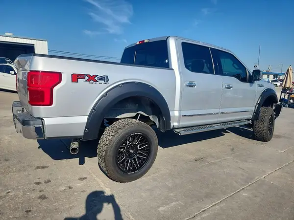 1FTEW1E58JKF70753 — 2018 Ford F-150, фото 3 с аукциона Copart, Передняя часть