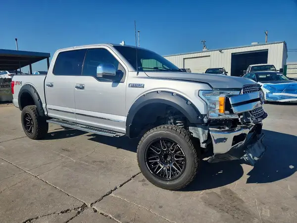1FTEW1E58JKF70753 — 2018 Ford F-150, фото 4 с аукциона Copart, Передняя часть