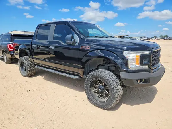 1FTEW1E51JKC08232 — 2018 Ford F-150, фото 4 с аукциона Copart, Мелкие вмятины и царапины